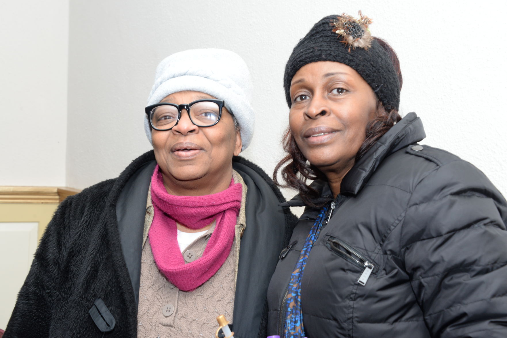 Donna Toney, Regina Bell